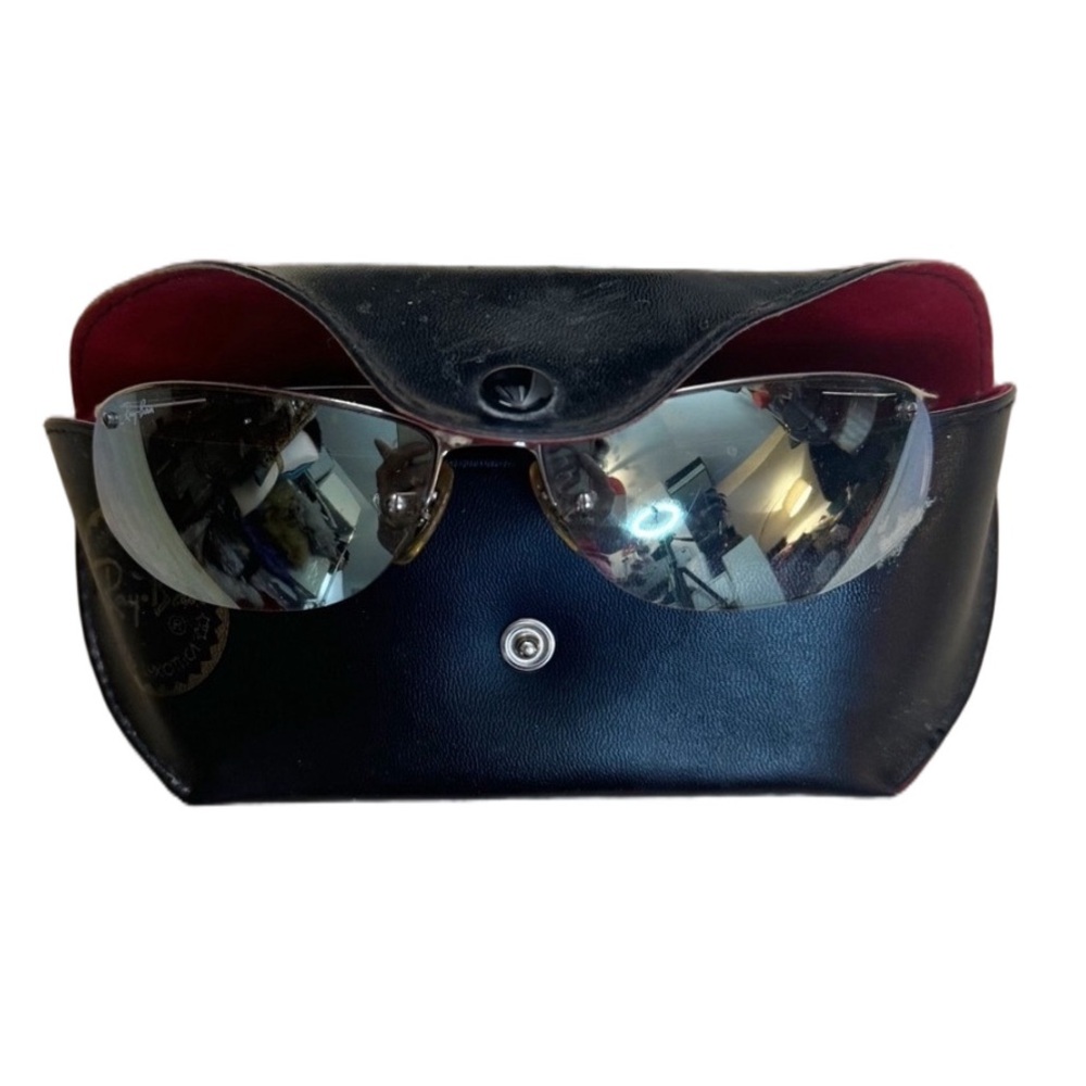 Ray-Ban Vintage Mirrored Sunglasses 2000s Silver Lens Unisex Classic Retro